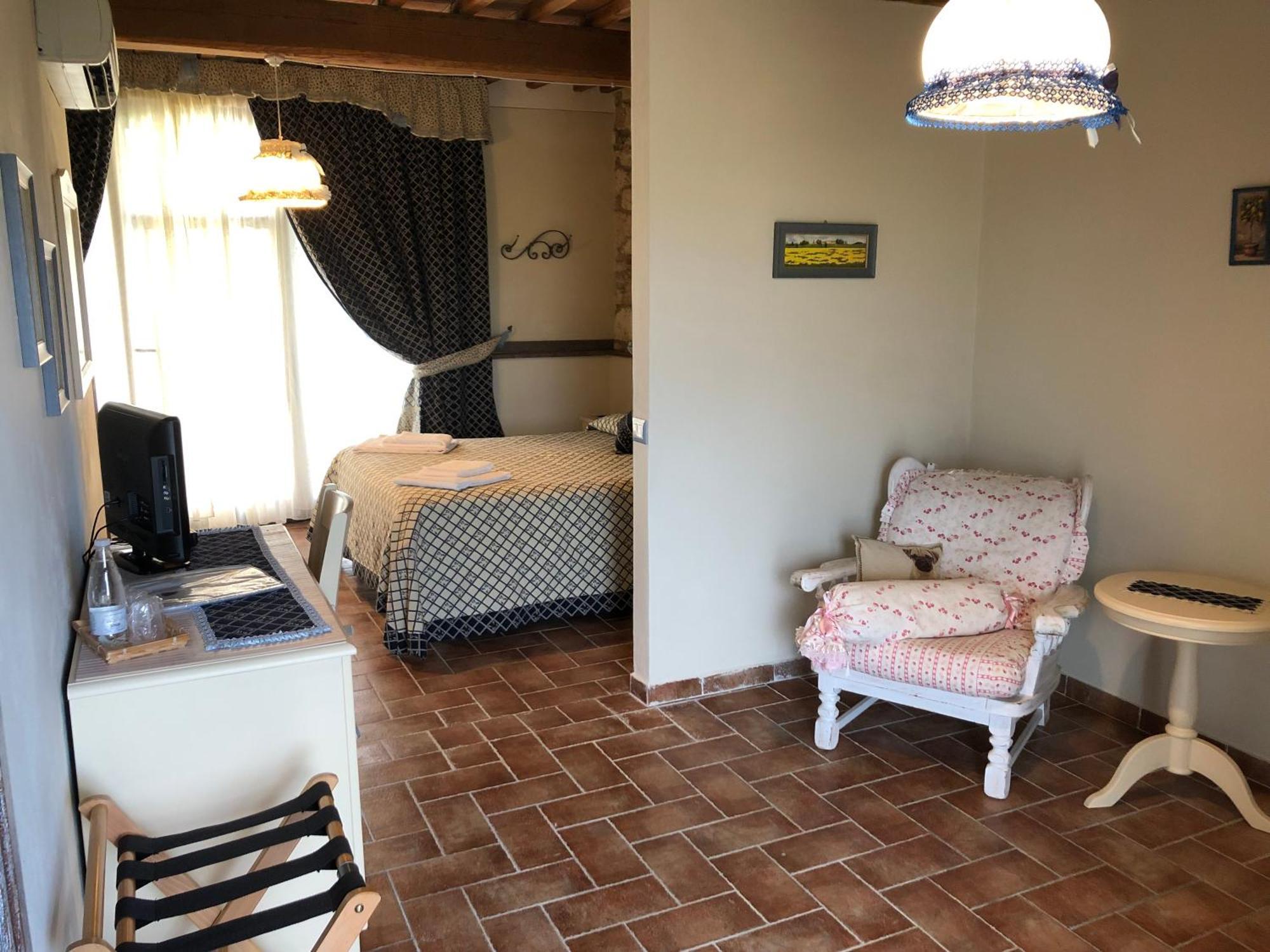 Agriturismo San Lorenzo Serre Di Rapolano ภายนอก รูปภาพ