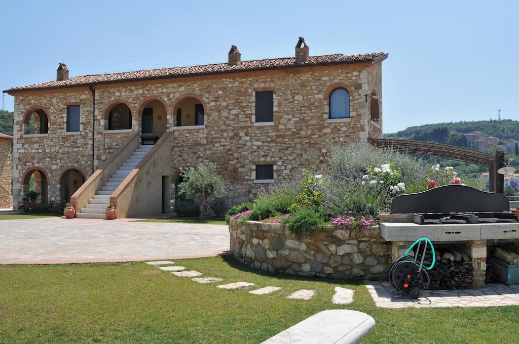 Agriturismo San Lorenzo Serre Di Rapolano ภายนอก รูปภาพ